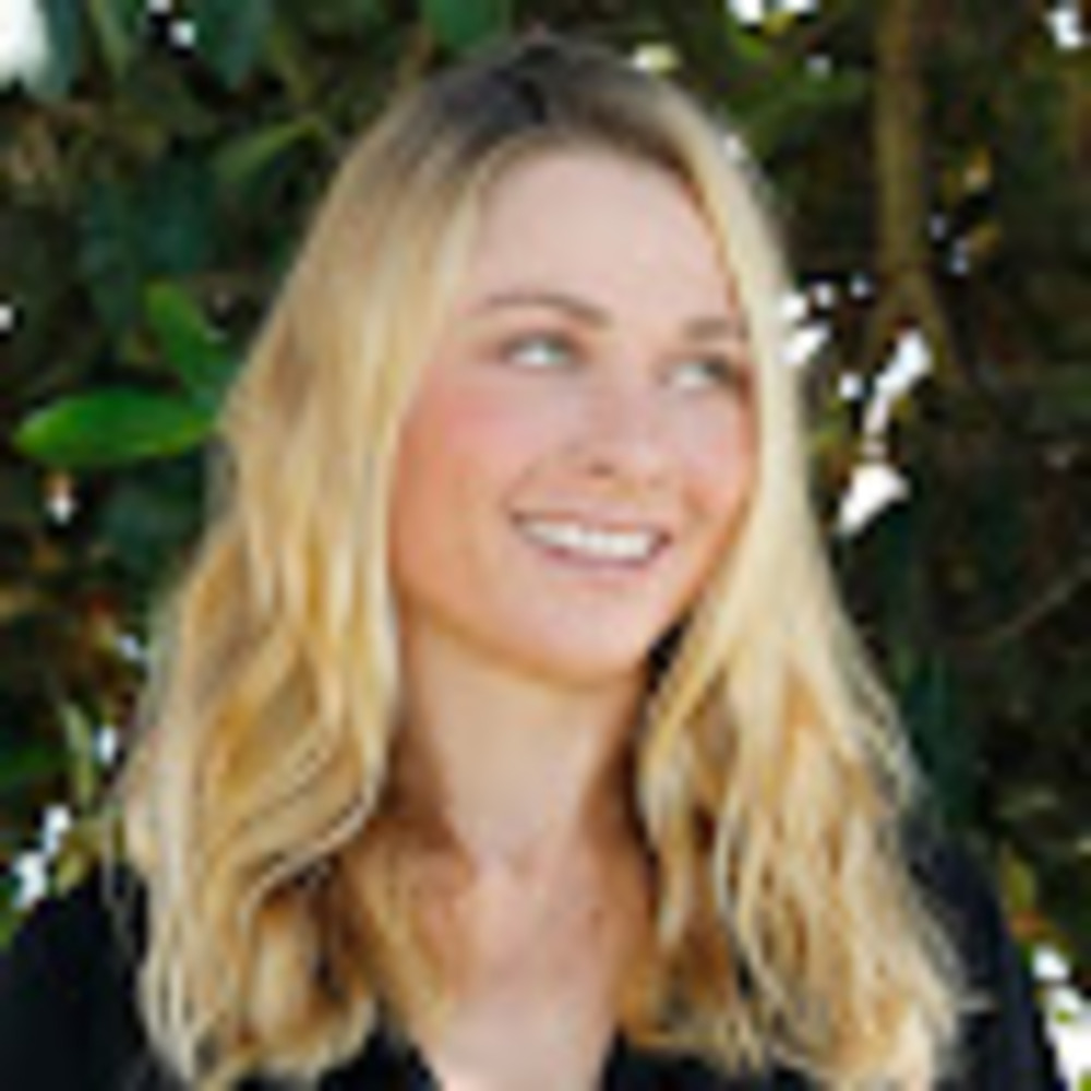 Meet your Posher, Soph anya